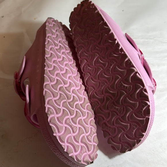 Used pink rubber style Birkenstocks women’s size 40 - Picture 6 of 6